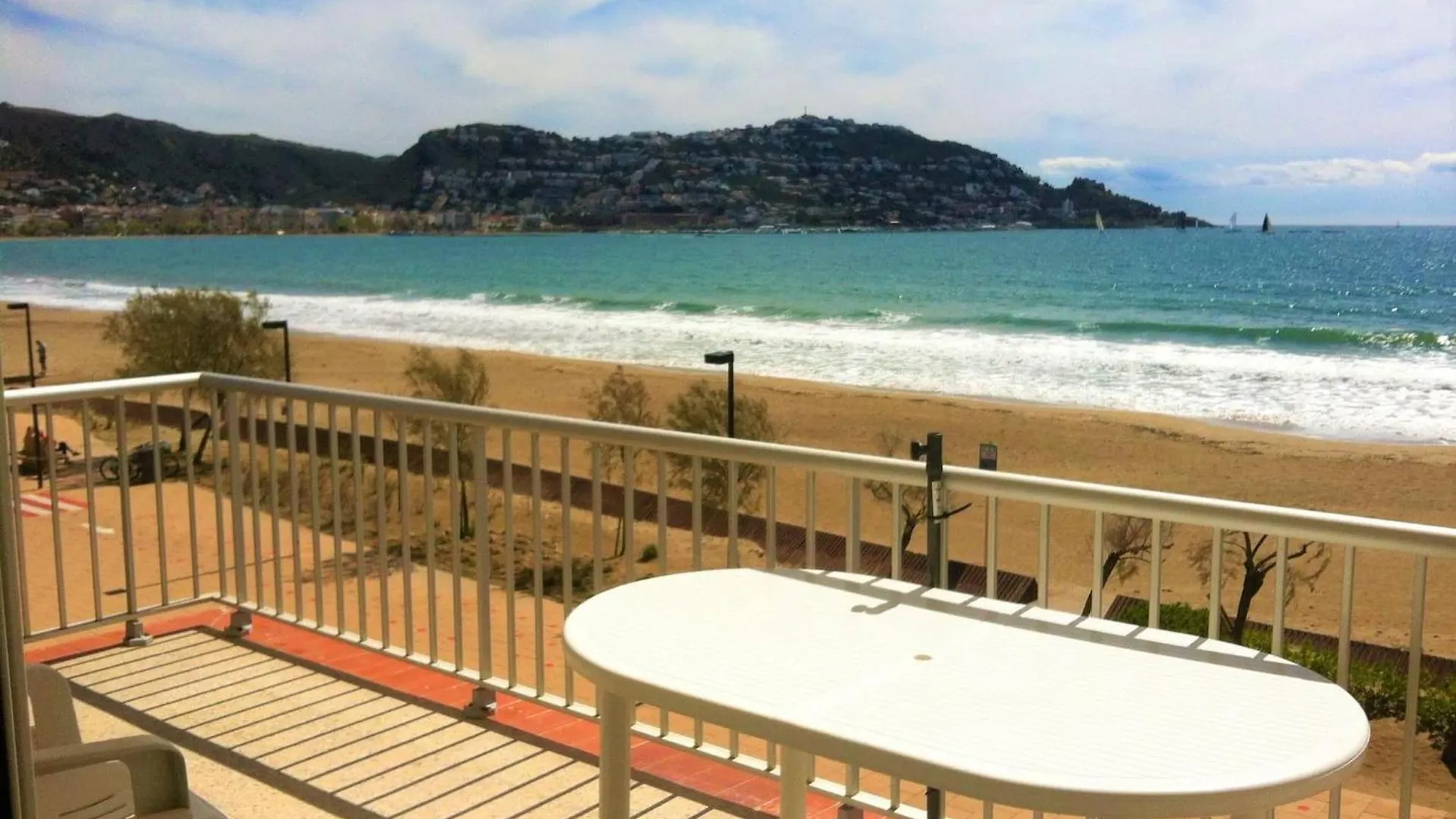 Lejlighed Apartamento En Primera Linea De Mar, Roses Av-06